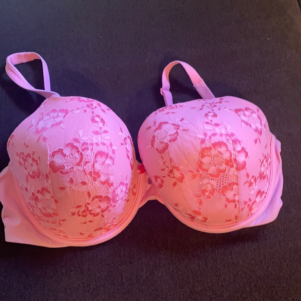 Victoria’s Secret Pink Lace Bra